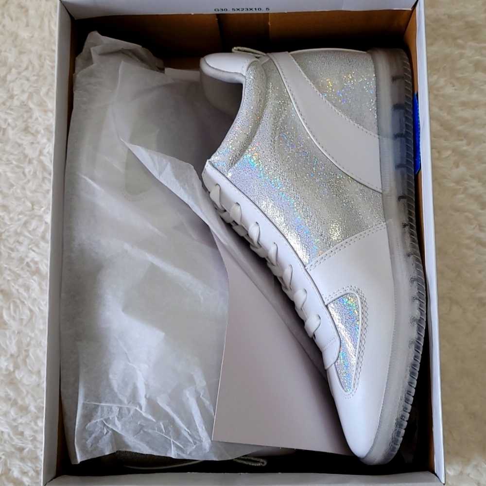 NEW Women's White Sparkly Sneakers High Top Glitter Shine Shoes 9M True Craft